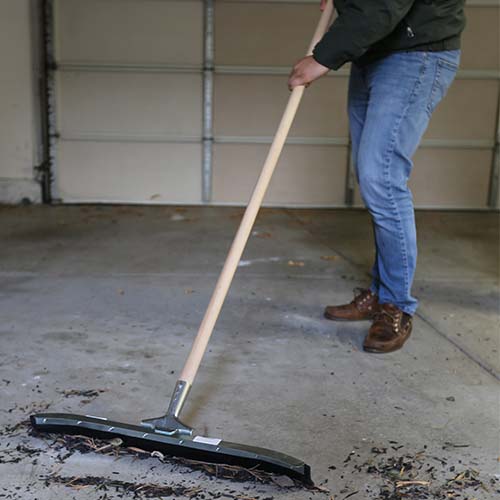 ettore-wooden-handle-floor-squeegee-replacement-handle-with-tapered-tip image 2