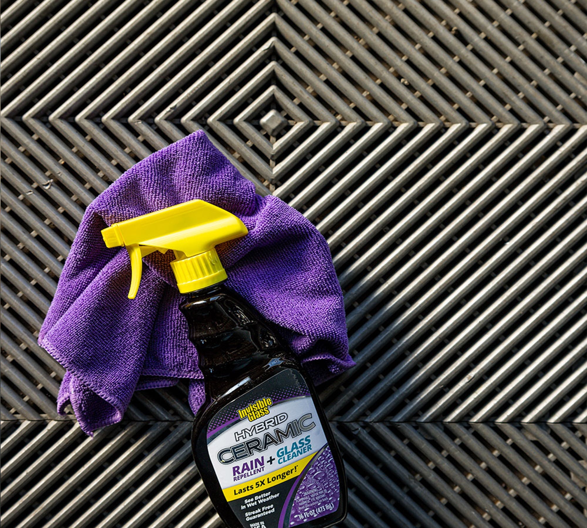 stoner-invisible-glass-hybrid-ceramic-rain-repellent-glass-cleaner image 4