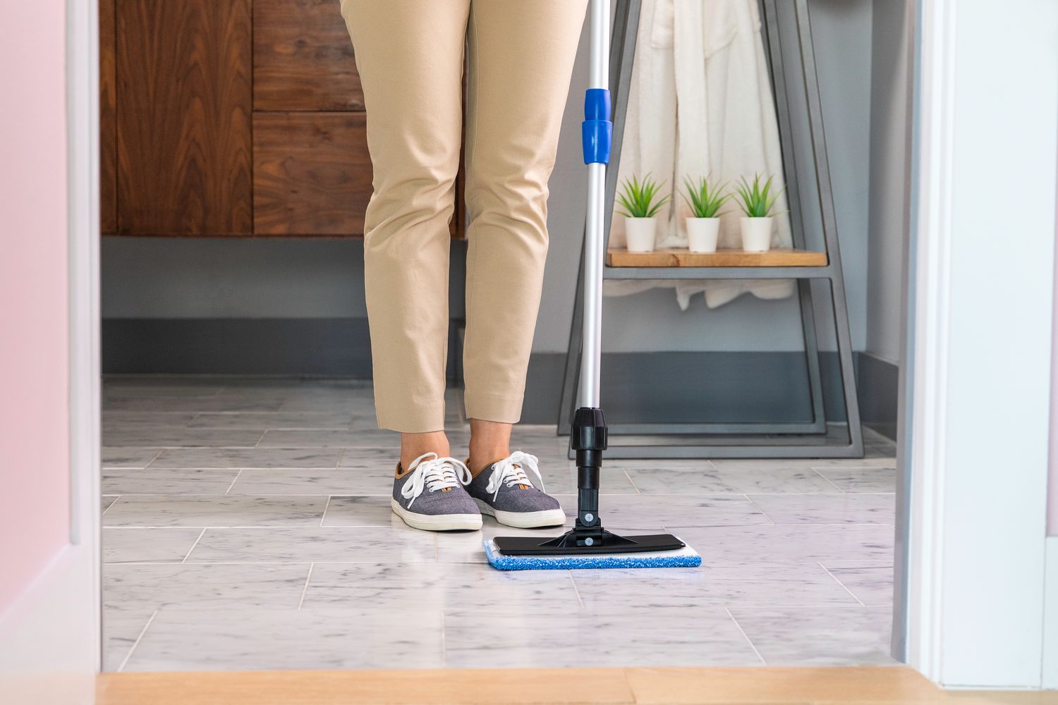 microfiber-wholesale-contour-microfiber-mop-frame image 5