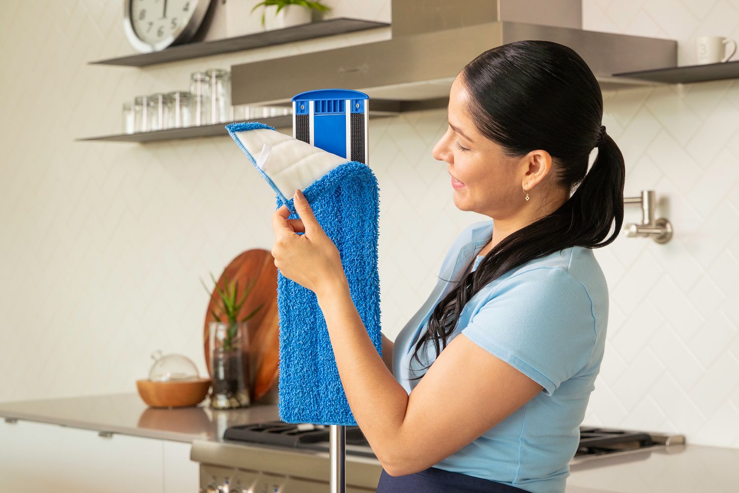 microfiber-wholesale-18-professional-microfiber-mop-system-refills-quick-change- image 7