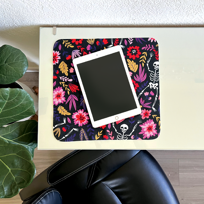microfiber-wholesale-mwipes-printed-14-x14-suede-microfiber-screen-cleaning-clot image 2