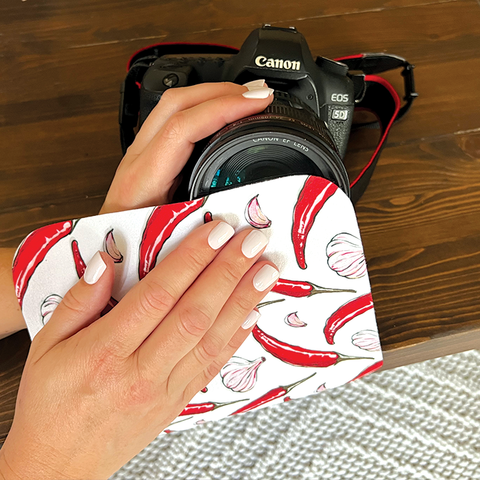 microfiber-wholesale-mwipes-printed-14-x14-suede-microfiber-screen-cleaning-clot image 4